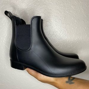 Black Rain boots - super comfortable and light weight
